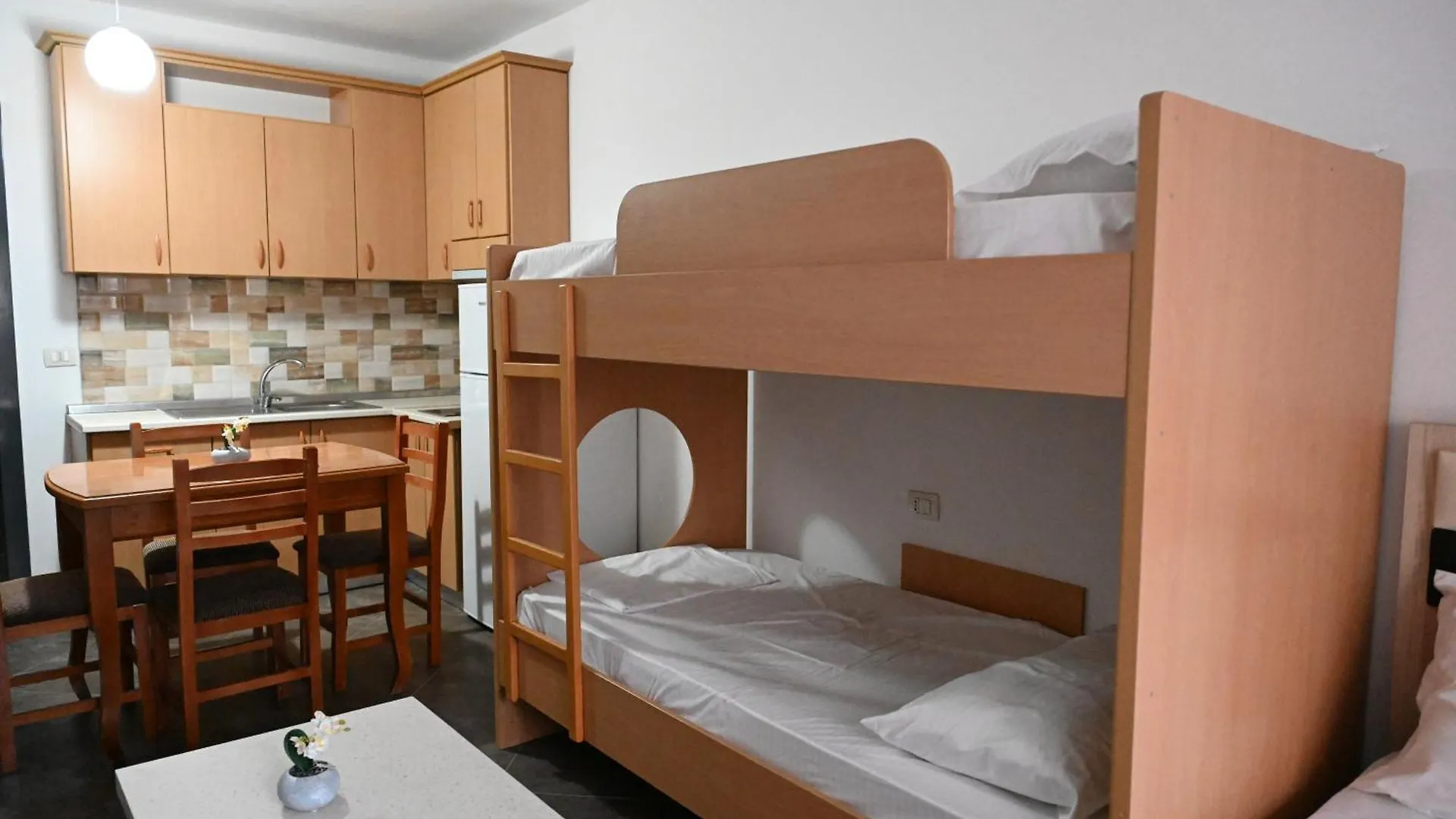 Sunset Apartments - Shëngjin