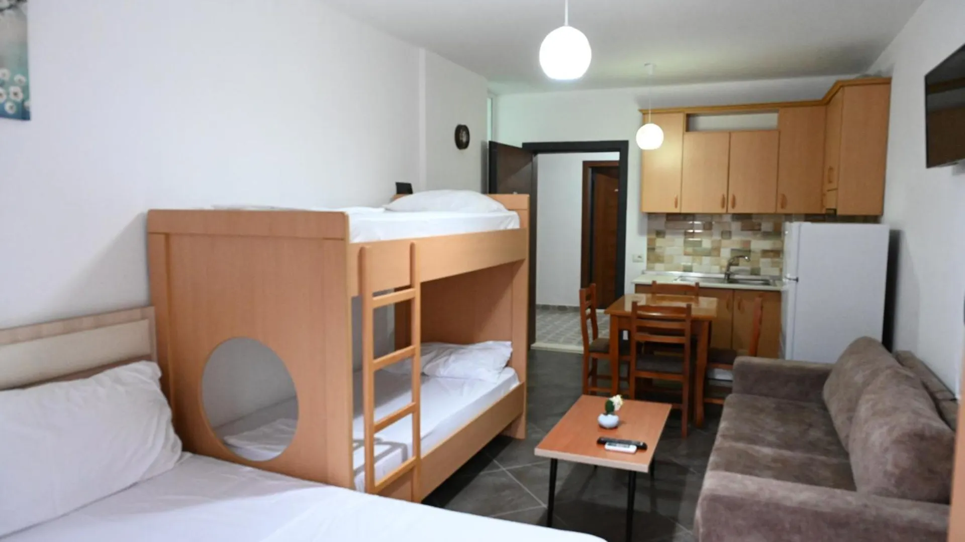 Sunset Apartments - Shëngjin